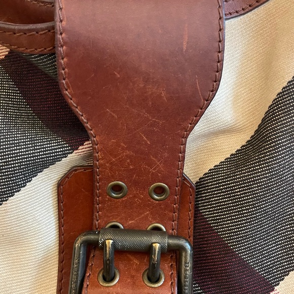 Burberry Shoulder Bag - Picture 2 of 8